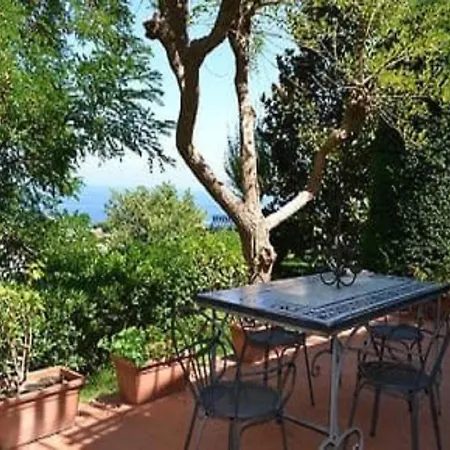 Gioia Apartment *